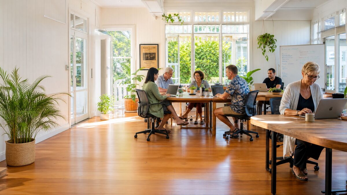 People learning AI together in a welcoming environment